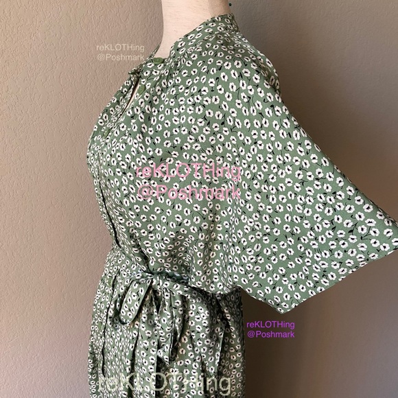 ❌SOLD❌ Floral Green/White Tie-Belt Midi Dress - Picture 10 of 12